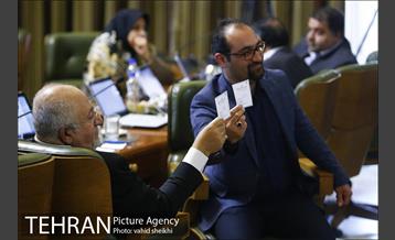 جلسه شورای شهر با موضوع استعفای شهردار تهران 47