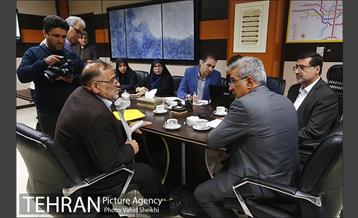 بازدید دکتر حسینی مکارم از شهرداری منطقه 5 9