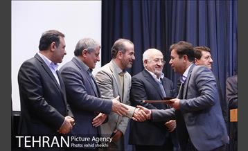 اهدای ماشین آلات خدمات شهری به شهرهای سیل زده  32