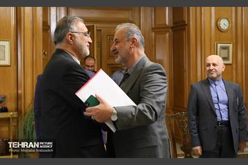 دیدار مدیران باشگاه های ورزشی استقلال و پرسپولیس با شهردار تهران