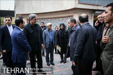 حضور پیروز حناچی در کتابخانه گردی الهام فخاری 1