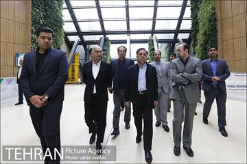 بازدید وزیر راه و شهرسازی از باغ کتاب 3