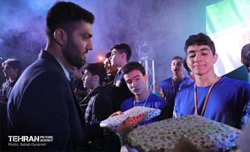 اختتامیه مسابقات ورزشی قهرمانان در منطقه 13 2