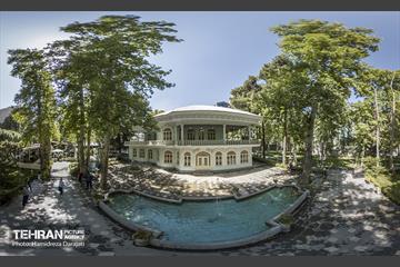 زیربنای عمارت موزه زمان در حدود 700 متر مربع است که مهندس مشاور ساختمان آن در زمان بازسازی مهندس ابتکار و معماران این بنا استاد کاشی و استاد حاج رمضان عباسیان بوده اند.