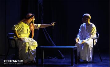 نمایش آیینی خانه ای از گل و اندوه 47