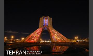 ویدئو مپینگ بر روی برج آزادی با موضوع کرونا  4