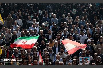 مراسم تشییع پیکر شهید سردار عباس نیلفروشان - ۱ 44