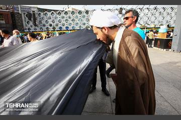 اهتزاز اَبَر پرچم متبرک ابا عبدالله حسین(ع) 1
