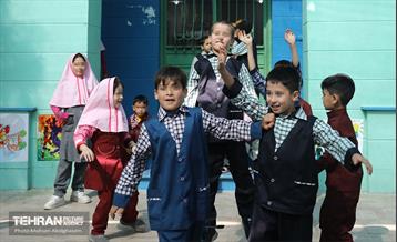 به وقت خدمت؛ مرکز «پویا شهر منطقه 19» ویژه کودکان کار 2