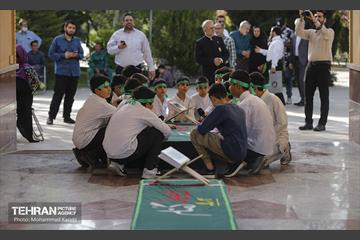 اهتزاز پرچم متبرک حضرت علی ابن موسی الرضا(ع)  5