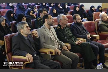 نخستین ویژه برنامه «ستارگان شهر» 13