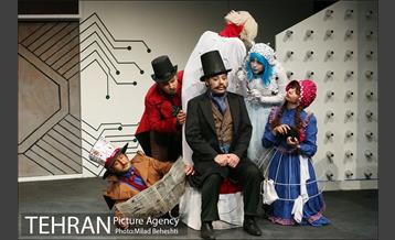 نمایش داستان یک عذرخواهی از آقای امانوئل‎ 5