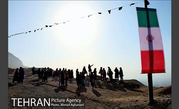 مراسم کوهپیمایی خانوادگی در کوه بی بی شهربانو 7