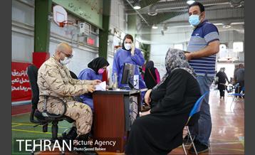 آغاز به کار اولین مرکز تجمیعی واکسیناسیون کرونا در غرب تهران 21