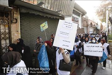 پاکسازی خیابان ولیعصر به مناسبت روز جهانی داوطلب 15