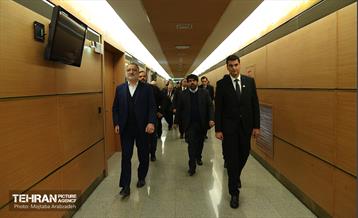 آیین امضای تفاهم‌نامه خواهرخواندگی بین تهران و ایروان 21