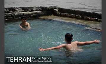 جاری‌ شدن آب در چشمه‌علی 4