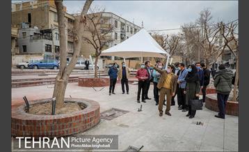 بازدید الهام فخاری از منطقه 9