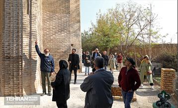 بازدید سفرا کشورهای خارجی از منطقه ۲۰ 27