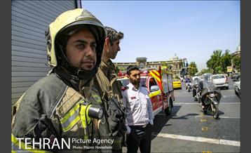 عملیات اطفا حریق در میدان حسن آباد 14