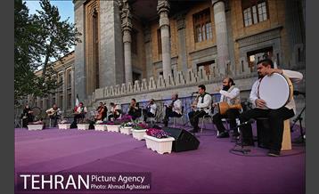 جشن روز جمهوری اسلامی در میدان مشق 16