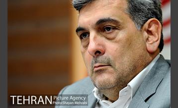 شوراى معاونین شهردار، شهرداران مناطق، مدیران عامل سازمان ها، شرکت ها و موسسات شهردارى تهران 31