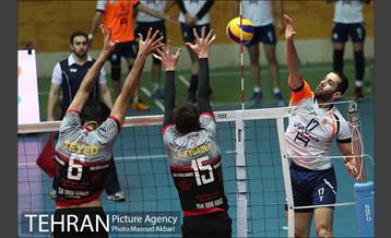 دیدار تیم های والیبال بانک سرمایه و سایپا