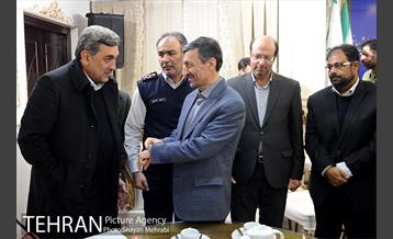 نشست صمیمانه شهردار تهران با خانواده های شهدای آتش نشان و آسیب دیدگان حادثه ساختمان پلاسکو 10