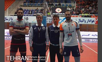 دیدار تیم های والیبال بانک سرمایه و سایپا