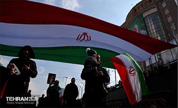 راهپیمایی ۲۲ بهمن در تهران - 3 48