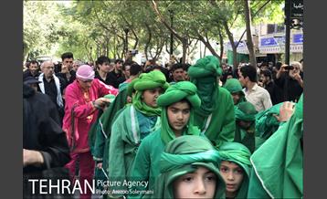 مراسم عزاداری ظهر عاشورا در بازار تهران 3