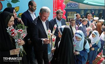 آغاز سال تحصیلی جدید در دبستان شاهد حضرت زینب(س) 7