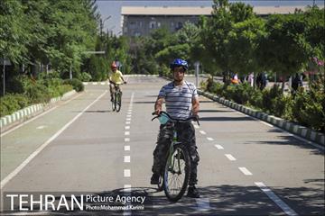 روز جهانی دوچرخه سواری با حضور توان یابان در بزرگترین بوستان ترافیک تهران 11