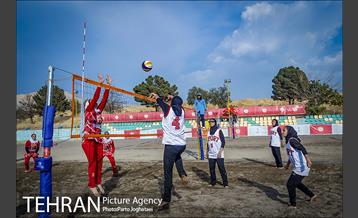 مسابقات والیبال ماسه‌ای زنان تهران 1