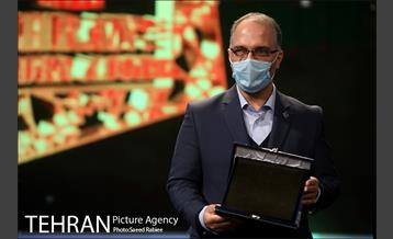 مراسم اختتامیه پنجمین دوره جایزه جهانی خشت طلایی تهران 83