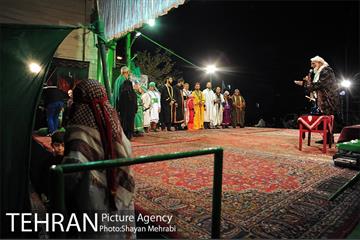 تعزیه خوانی در تکیه دو شهید دولت آباد 12