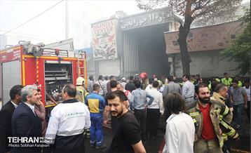 آتش‌سوزی انبار لوازم موتورسیکلت 1