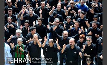 عزاداری تاسوعای حسینی(ع) در میدان امام حسین(ع) 15