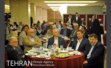 نشست سرپرست شهرداری تهران با میهمانان خارجی سی و یکمین نمایشگاه بین المللی کتاب  تهران 19