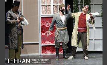 نمایش شیش و بش به کارگردانی جواد روشن 3