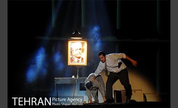 نمایش فصل وصل در باغ موزه دفاع مقدس 18