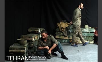 نمایش لیلی نام تمام دختران ایران زمین است‎ 5