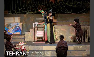 اجرای نمایش شاپرک خانوم 13
