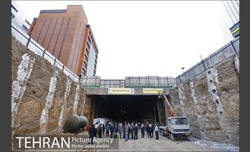 مراسم اتصال جبهه های حفاری شمالی و جنوبی تونل زیر گذر استادمعین 2