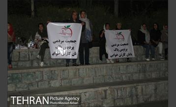 دیدار دوستانه تیم هنرمندان و تیم پردیس پایان کارتن خوابی 9