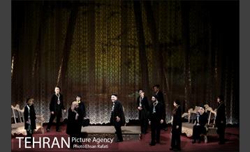 نمایش باغ آلبالو 19