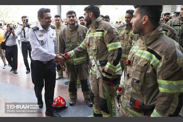 مسابقه پله‌نوردی آتش‌نشانان 45