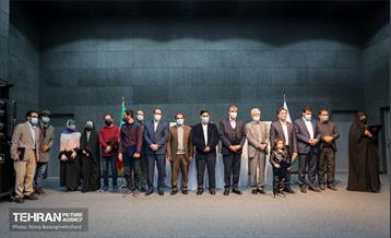 آیین اکران فیلم «هناس» با حضور خانواده معظم شهدای هسته ای 24