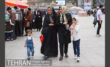 آیین گلاب­گیری «زیارت گل» 25