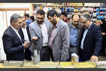 بازدید مدیران شهری از میدان میوه و تره‌بار جلال آل‌احمد تهران 1